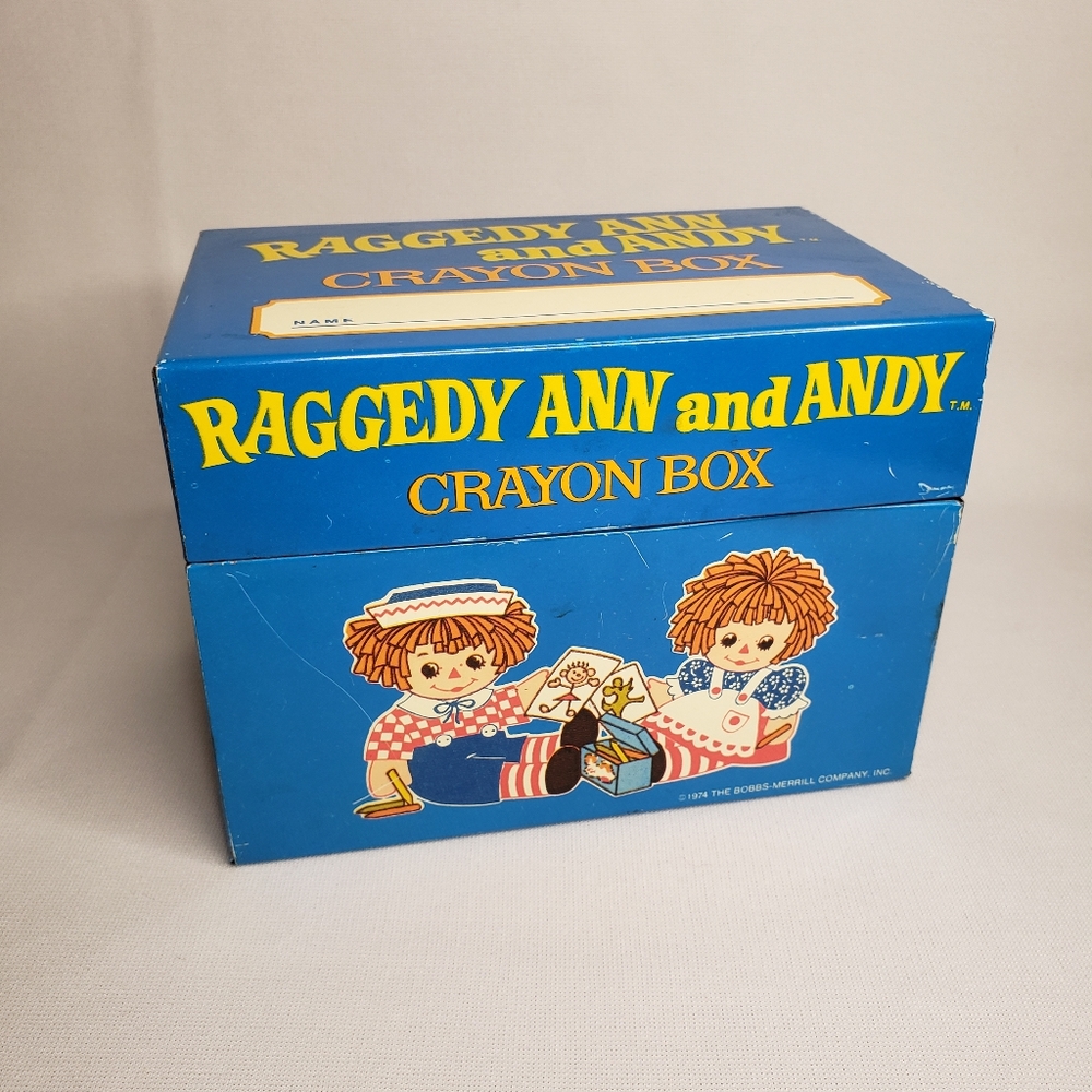 Vintage Raggedy Ann and Andy Crayon Box 1974 Bobbs-Merrill Co.